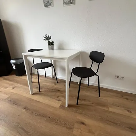 Workerslodge Für 2 Gäste Mit Stellplatz * Krefeld